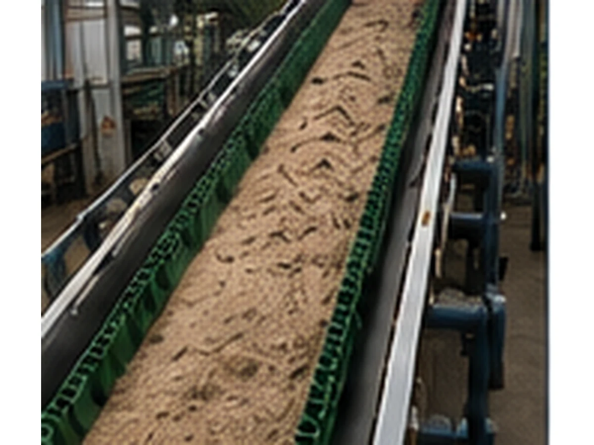 Sidewall Conveyor Belt installed on a steep incline conveyor